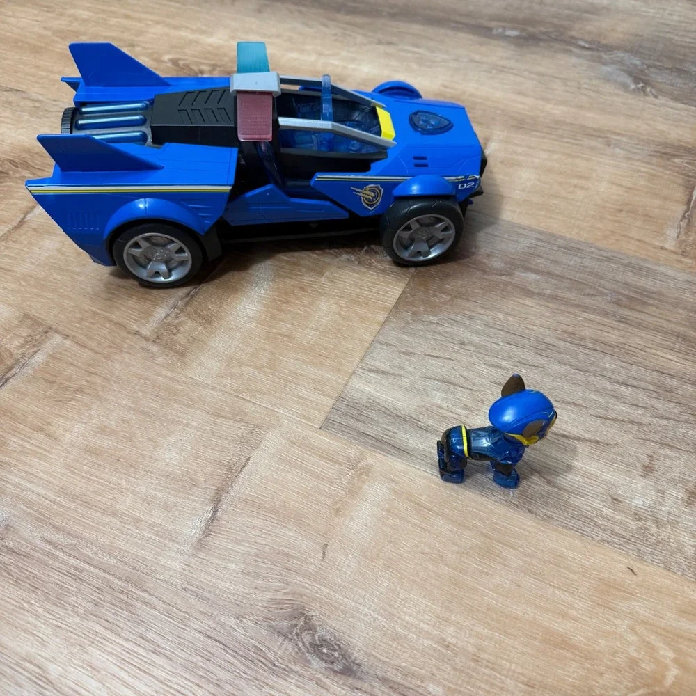 Paw Patrol Mighty Pups Charged Up Chase Transforming Deluxe Vehicle Lights Sound